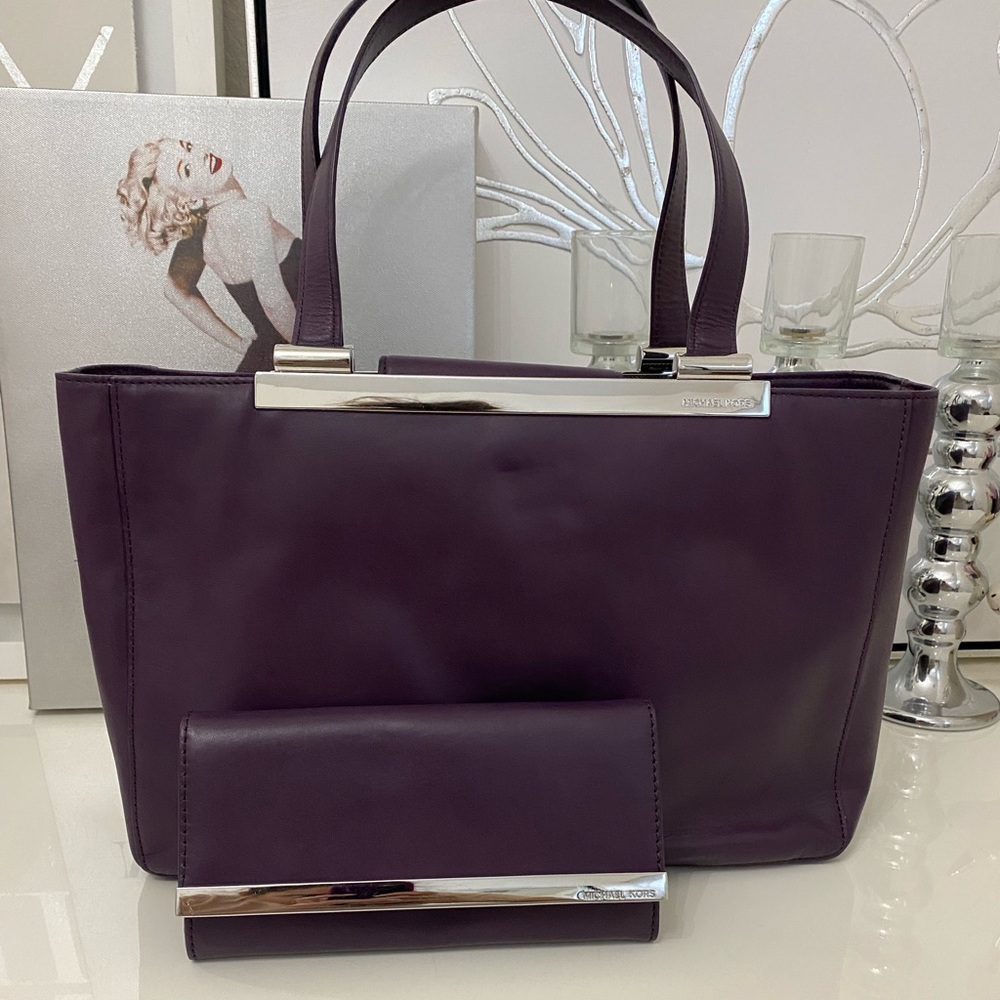 Michael Kors Top Handle